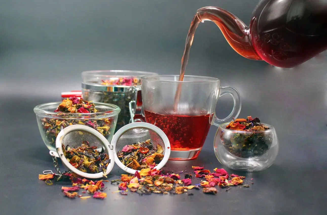 Ecco l'infuso estivo che sostiene la digestione e aiuta la depurazione naturale Ecco l'infuso estivo che sostiene la digestione e aiuta la depurazione naturale