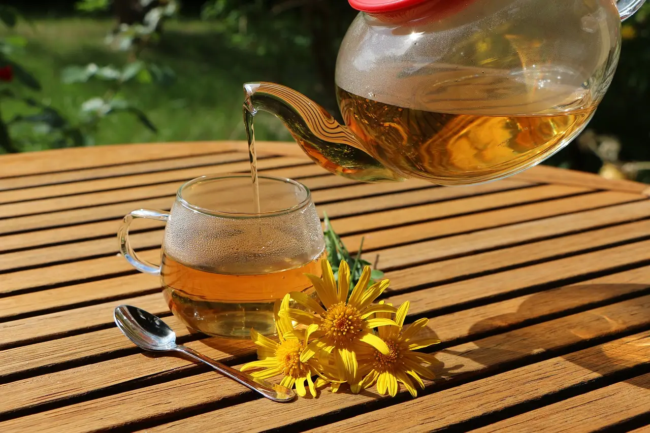 Ecco l'infuso estivo che sostiene la digestione e aiuta la depurazione naturale Ecco l'infuso estivo che sostiene la digestione e aiuta la depurazione naturale