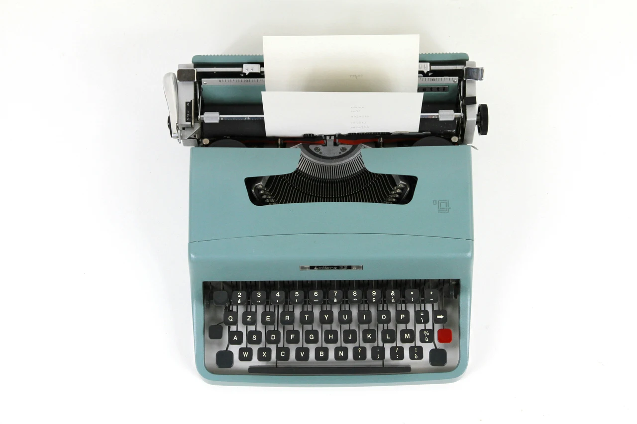 Valutare correttamente una macchina da scrivere anni '60: guida aggiornata Valutare correttamente una macchina da scrivere anni '60: guida aggiornata