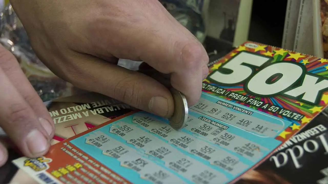 Ecco la probabilità di vincita al Mega Miliardario: lista dati ufficiali Ecco la probabilità di vincita al Mega Miliardario: lista dati ufficiali