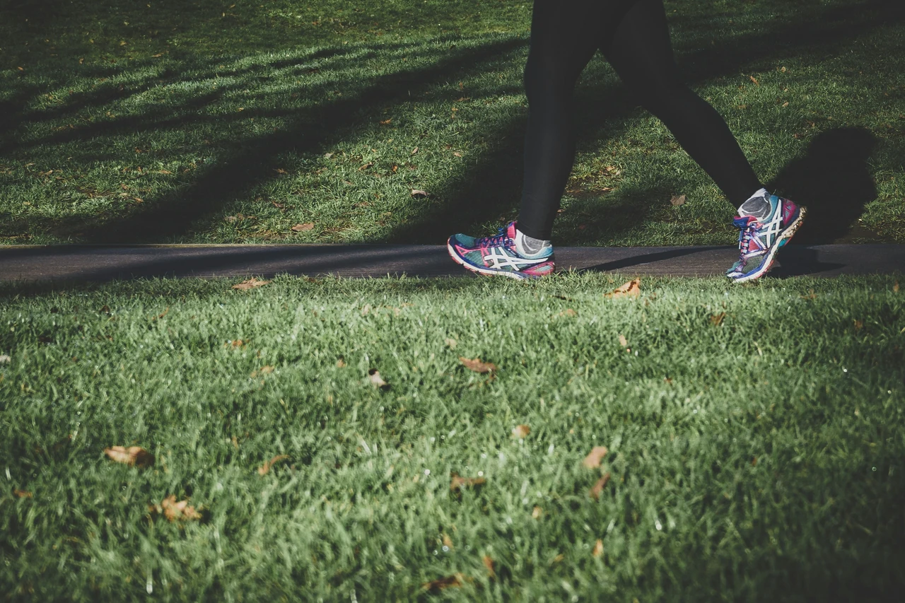 Camminare per dimagrire? Ecco quanti minuti servono secondo gli esperti Camminare per dimagrire? Ecco quanti minuti servono secondo gli esperti