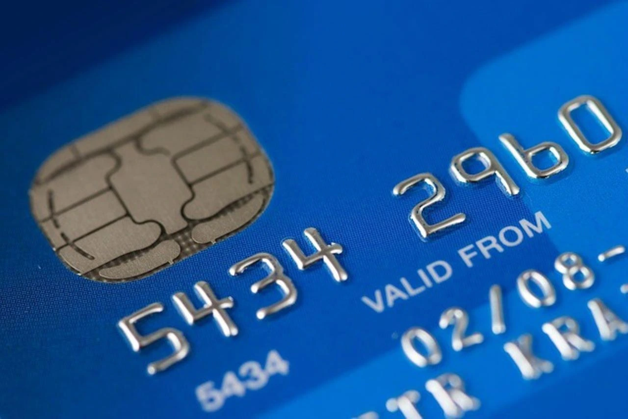 Cambiamenti mensili nei limiti per carte di credito: come tutelare i risparmi Cambiamenti mensili nei limiti per carte di credito: come tutelare i risparmi