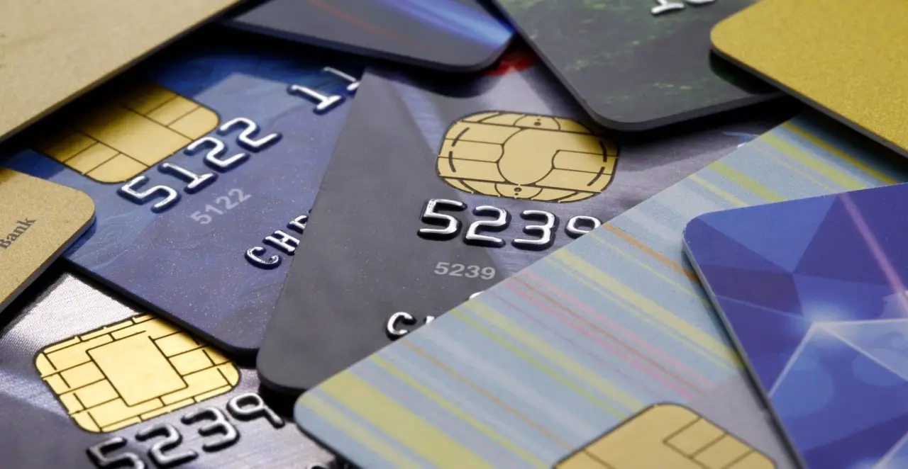 Cambiamenti mensili nei limiti per carte di credito: come tutelare i risparmi Cambiamenti mensili nei limiti per carte di credito: come tutelare i risparmi