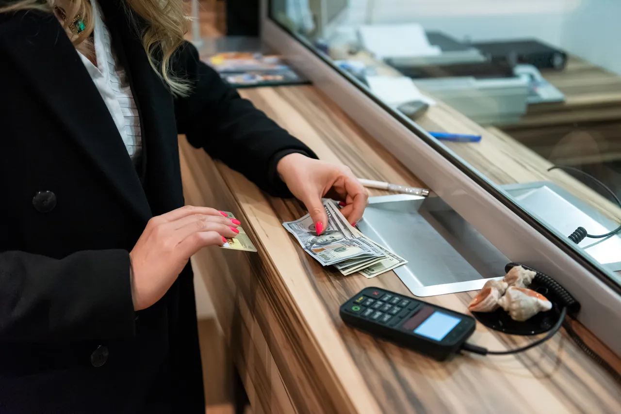 Limiti di contanti: nuove soglie operative e impatti sulle transazioni Limiti di contanti: nuove soglie operative e impatti sulle transazioni