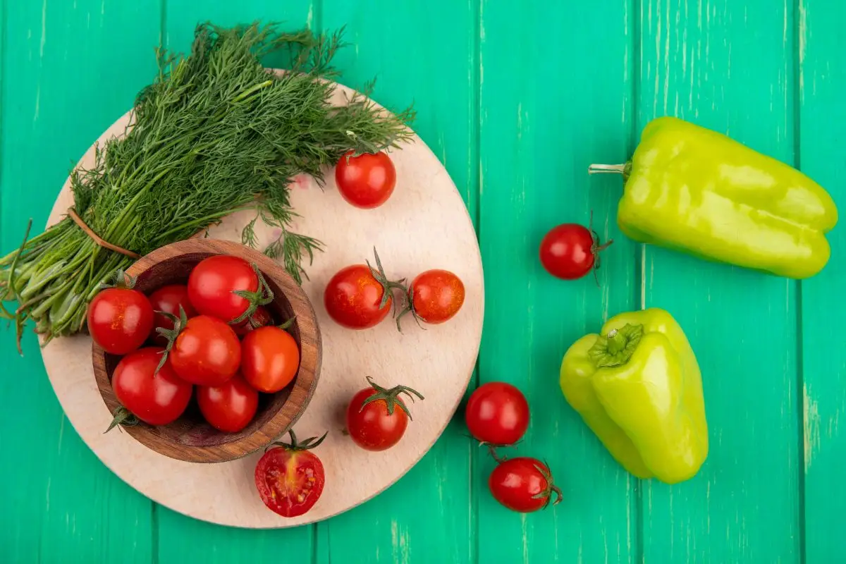 Sai quali verdure estive peggiorano l’artrite? Ecco cosa limitare nei pasti quotidiani Sai quali verdure estive peggiorano l’artrite? Ecco cosa limitare nei pasti quotidiani